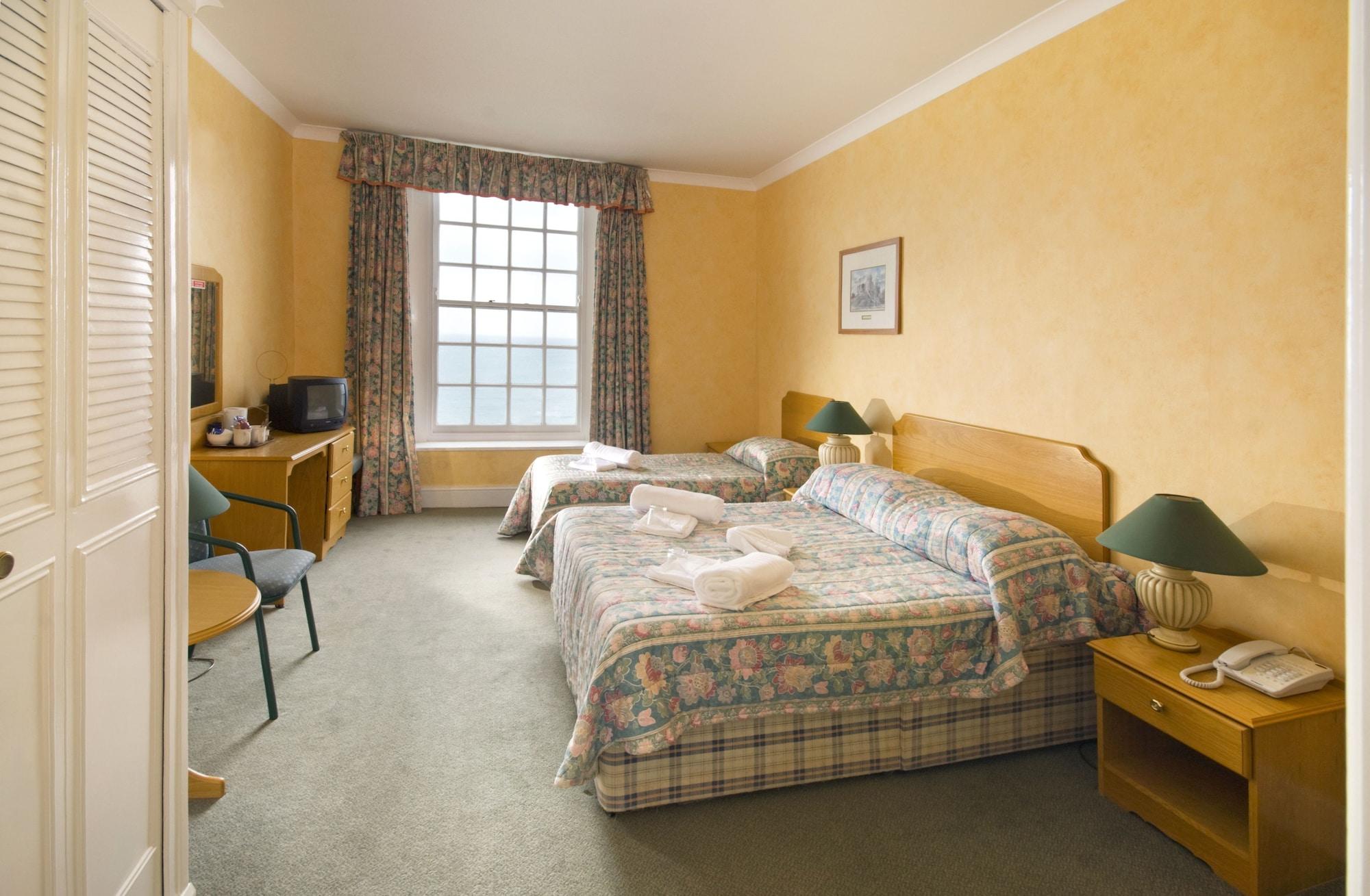 Imperial Hotel Тенби Экстерьер фото