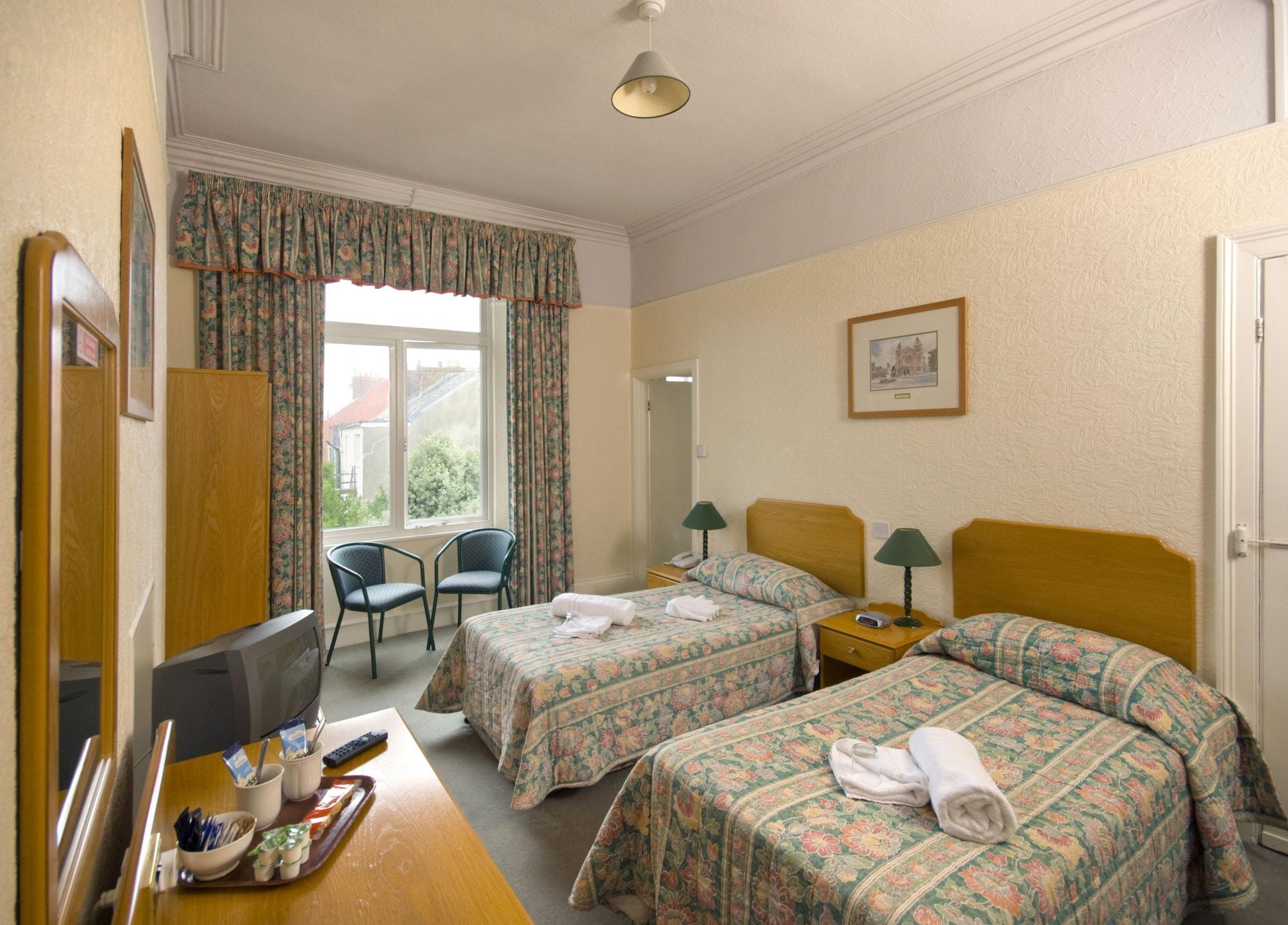 Imperial Hotel Тенби Экстерьер фото