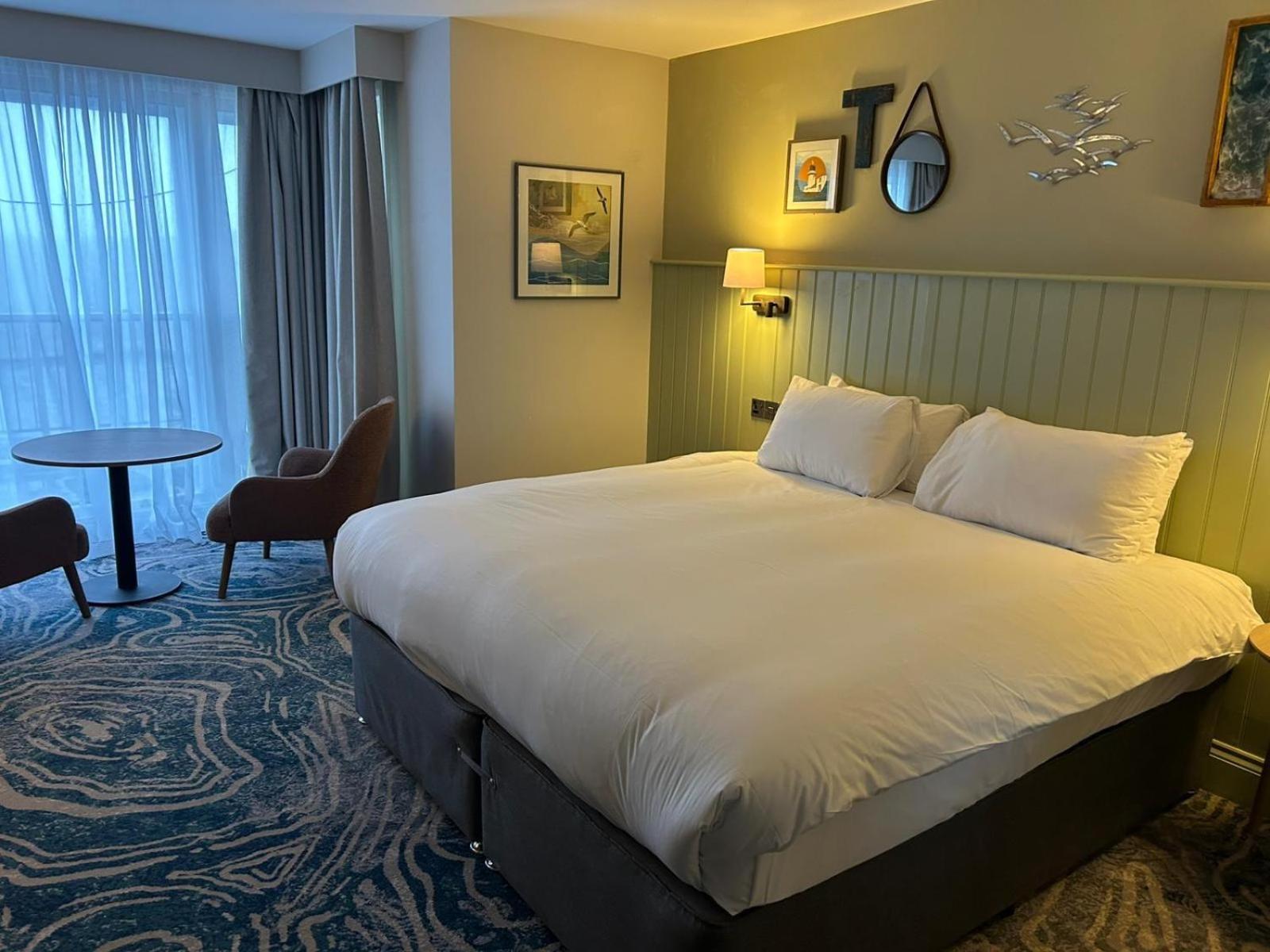 Imperial Hotel Тенби Экстерьер фото