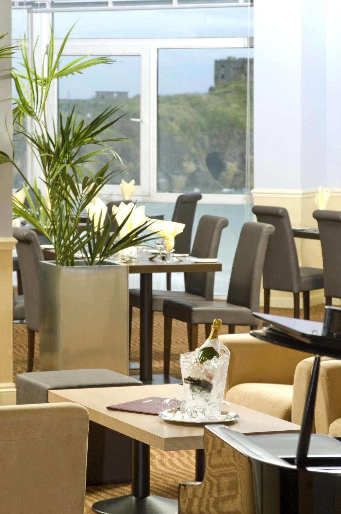 Imperial Hotel Тенби Экстерьер фото